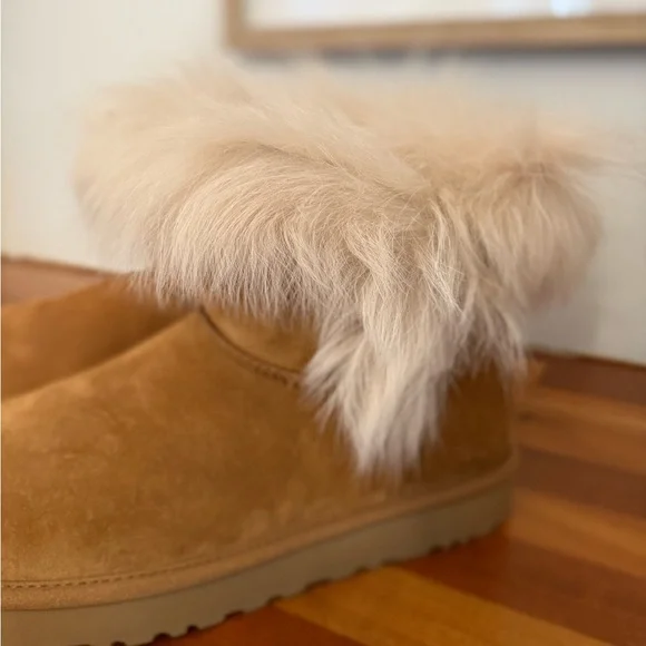 UGG Milia Chestnut Boot - Picture 7 of 7